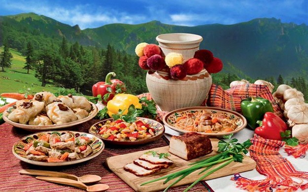Кулинарное путешествие по Украине: 8 рецептов традиционных блюд со всех регионов страны