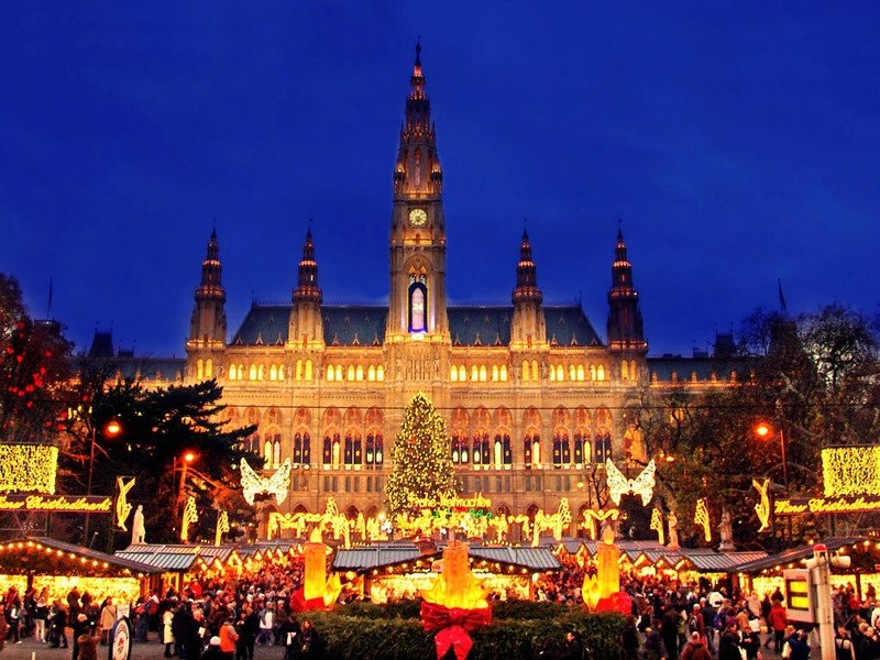 Куда поехать на рождественскую ярмарку в этом году: 10 стран и 20 городов Европы 